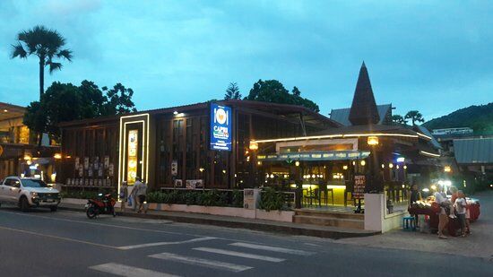 Capri Restaurant & Bar